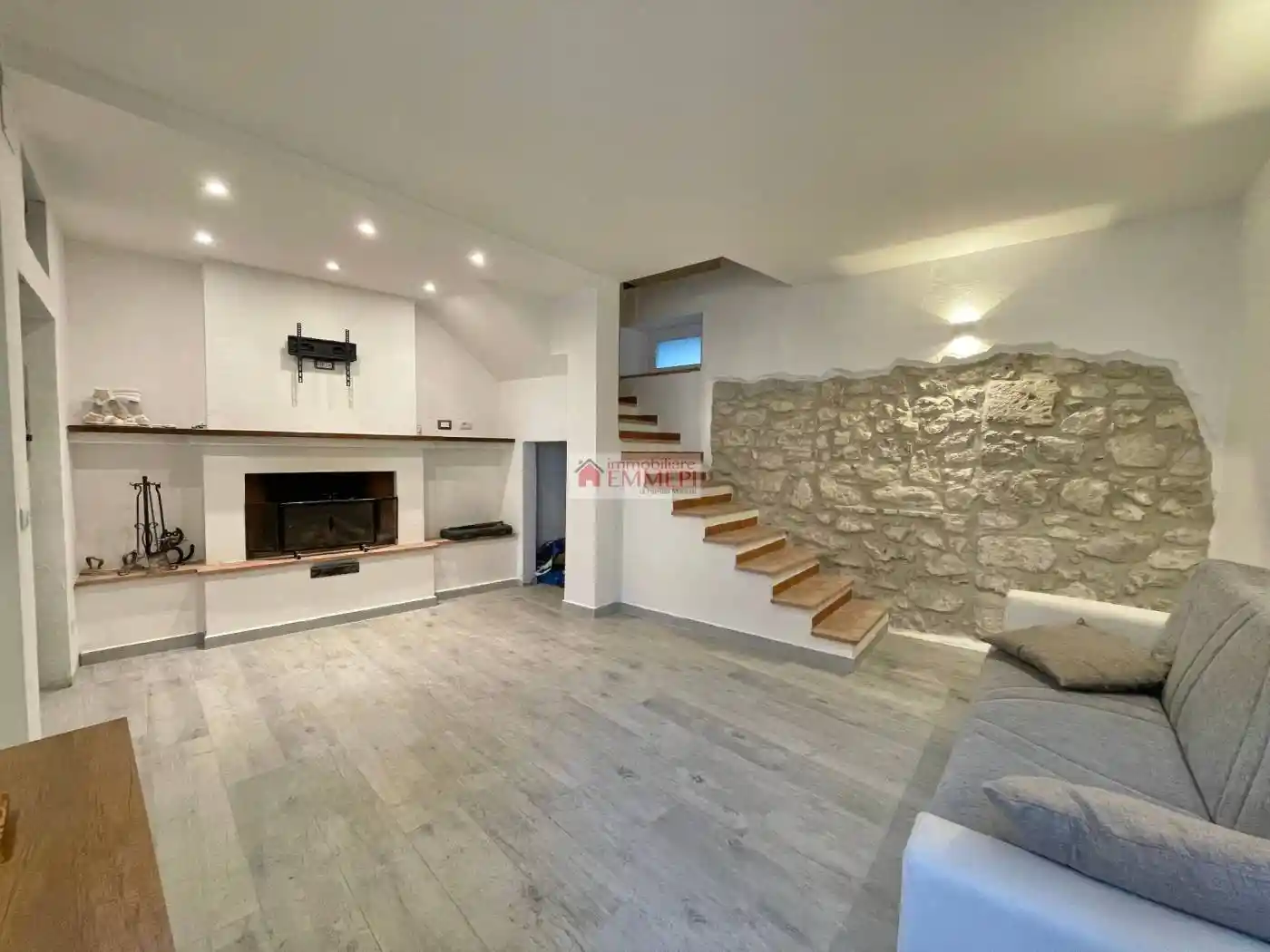 Appartamento in vendita a Tolfa