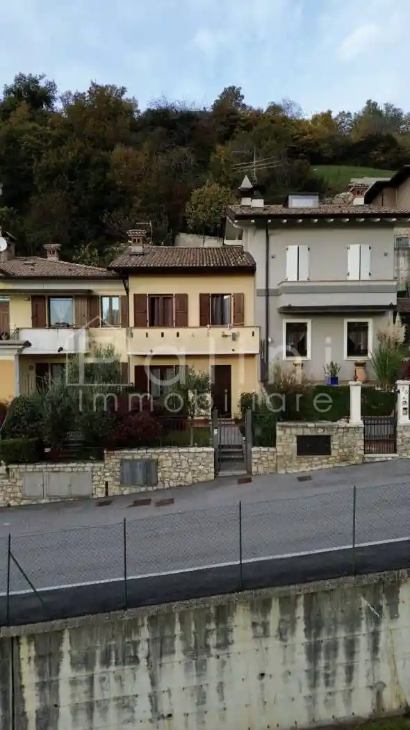 Villetta a schiera - foto 2