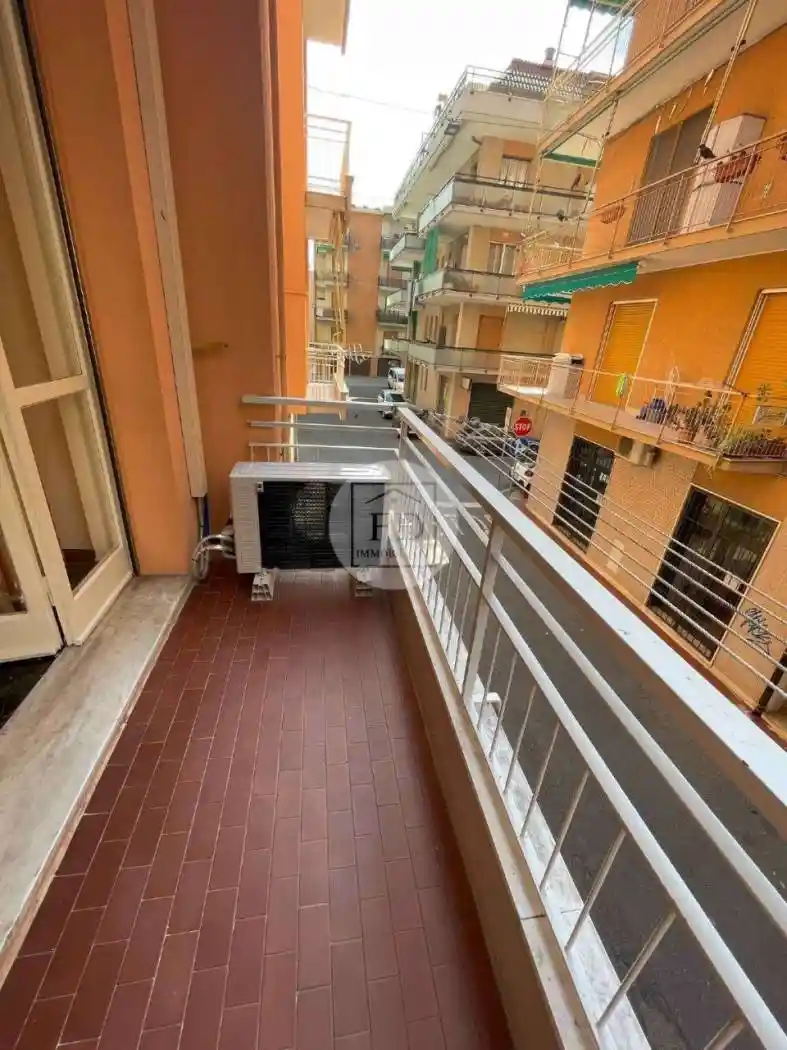 Trilocale via Venzia 10, Centro, Loano - foto 4