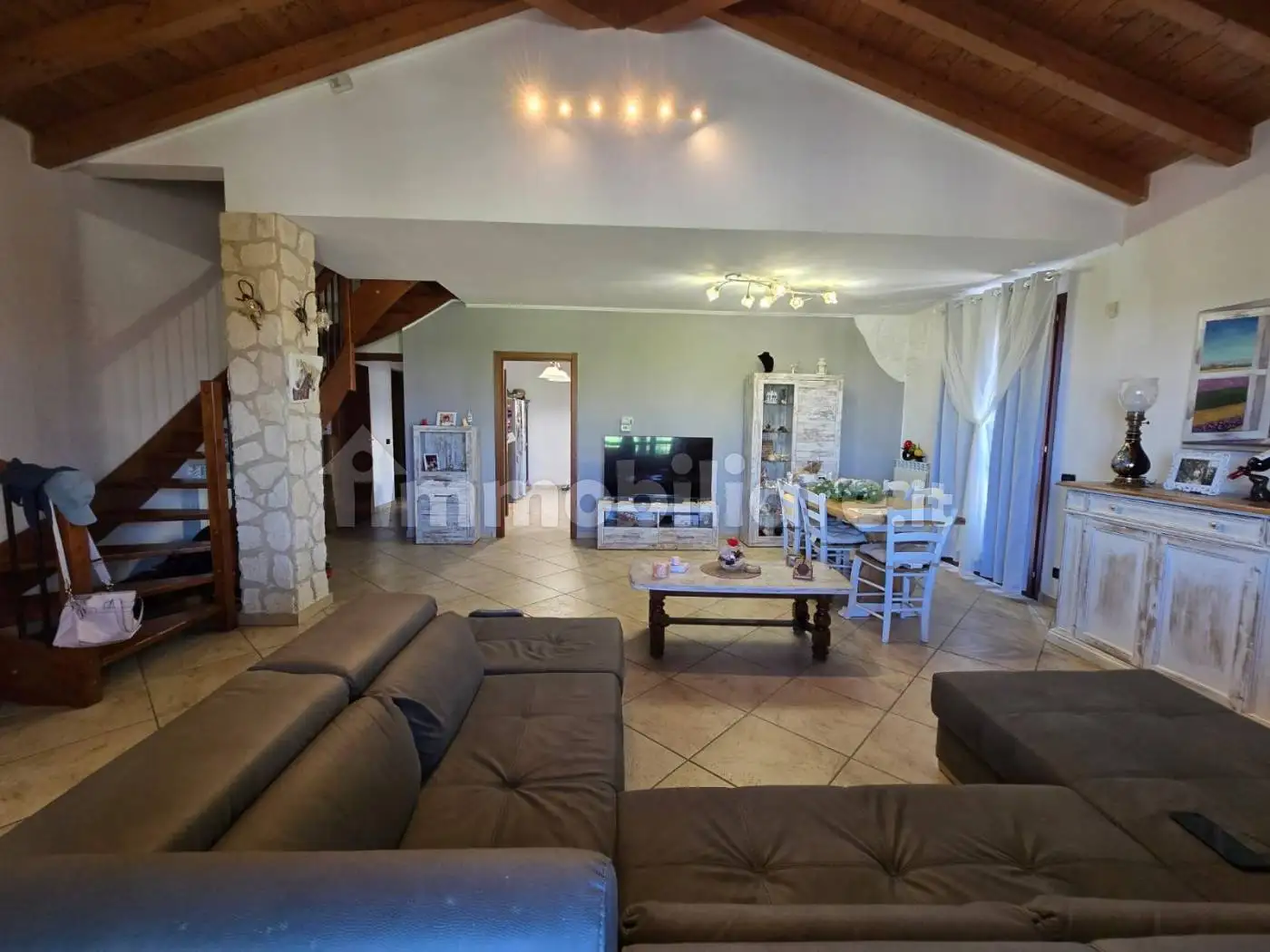 Villa in vendita a Vistarino