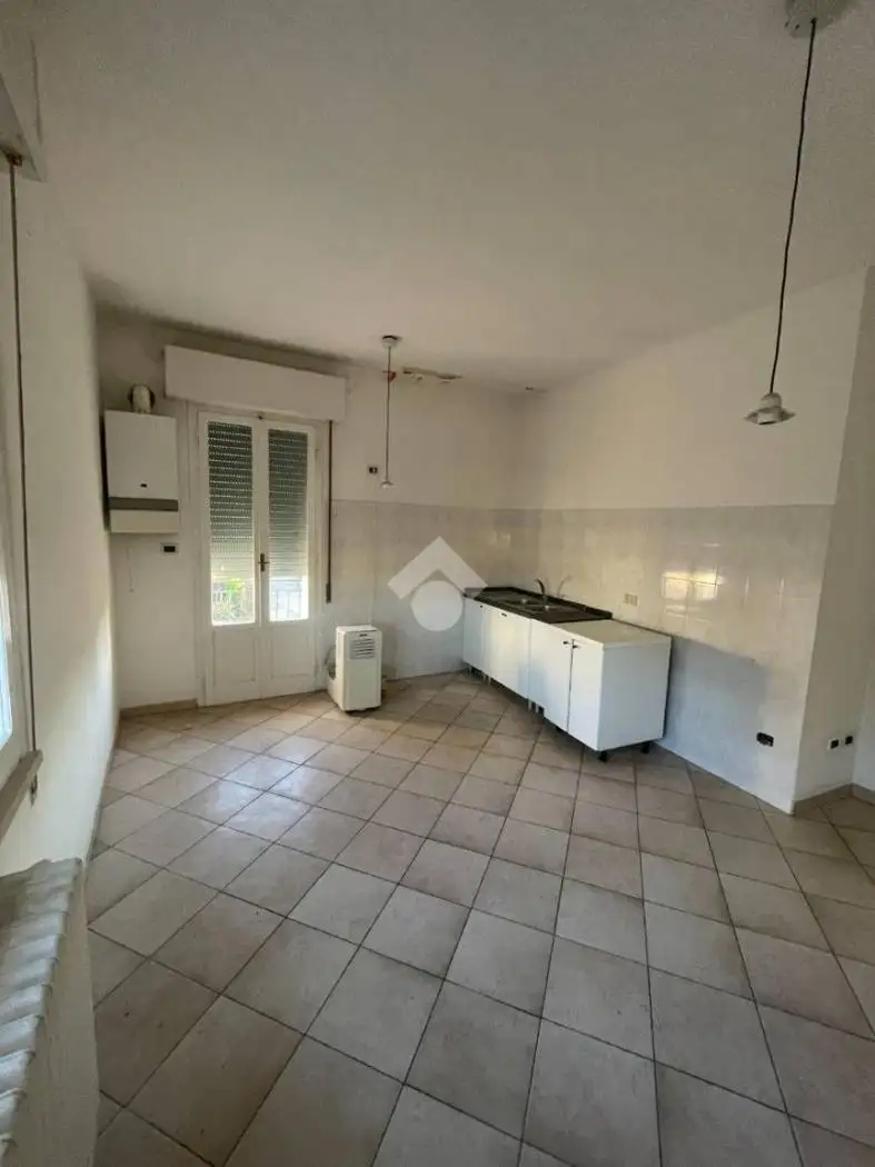 Trilocale viale Adriatico, Centro, Masi Torello - foto 2