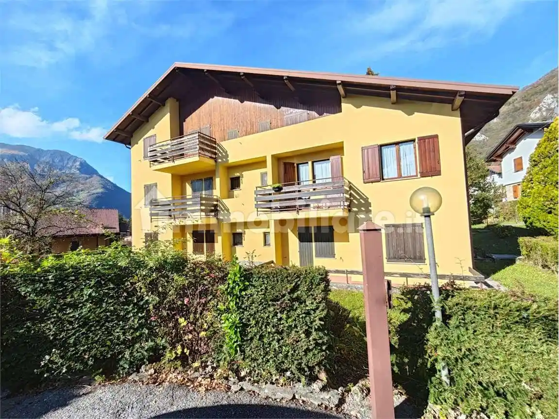 Appartamento in vendita a Barzio