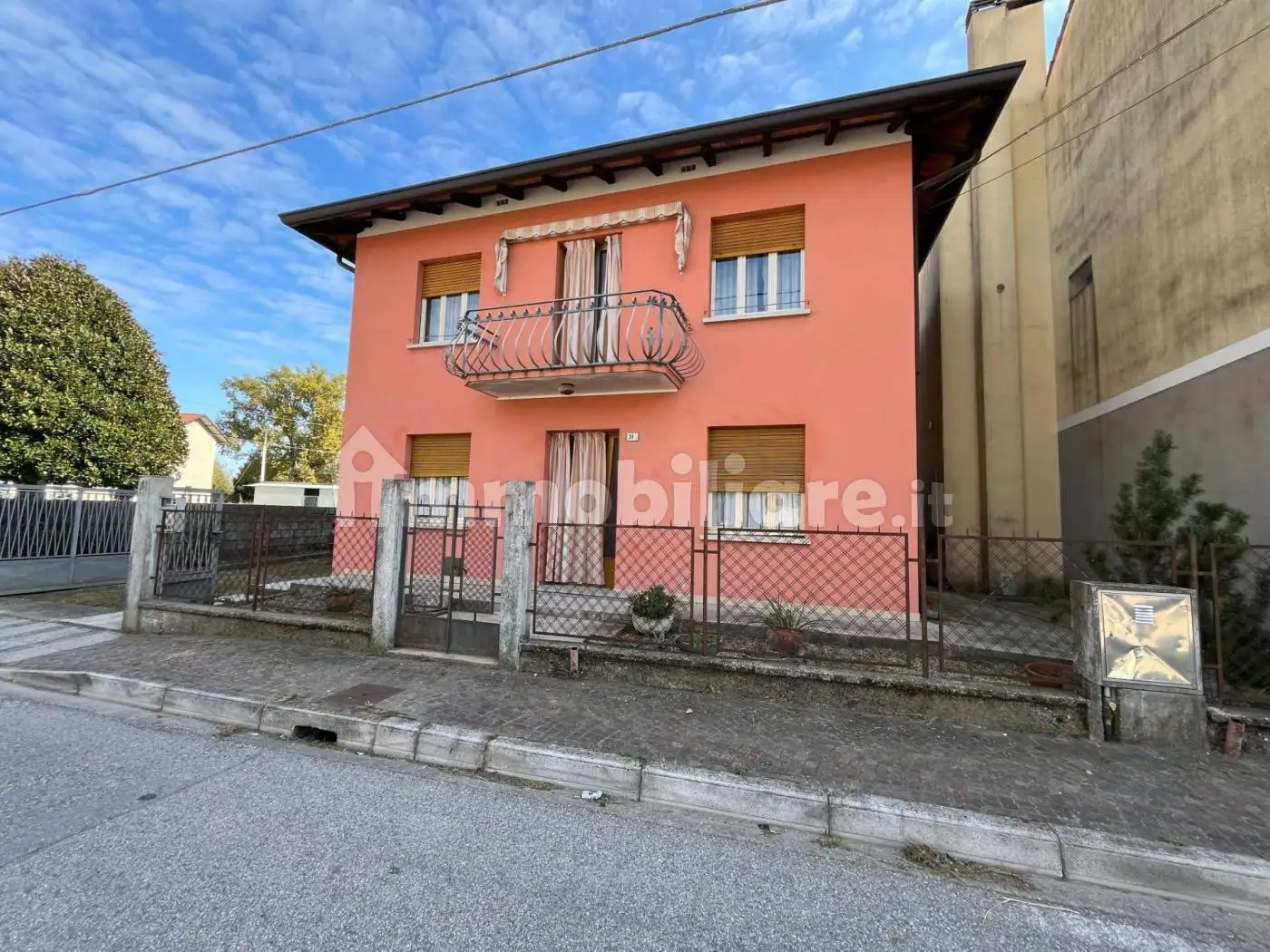 Villa in vendita a Camino al Tagliamento