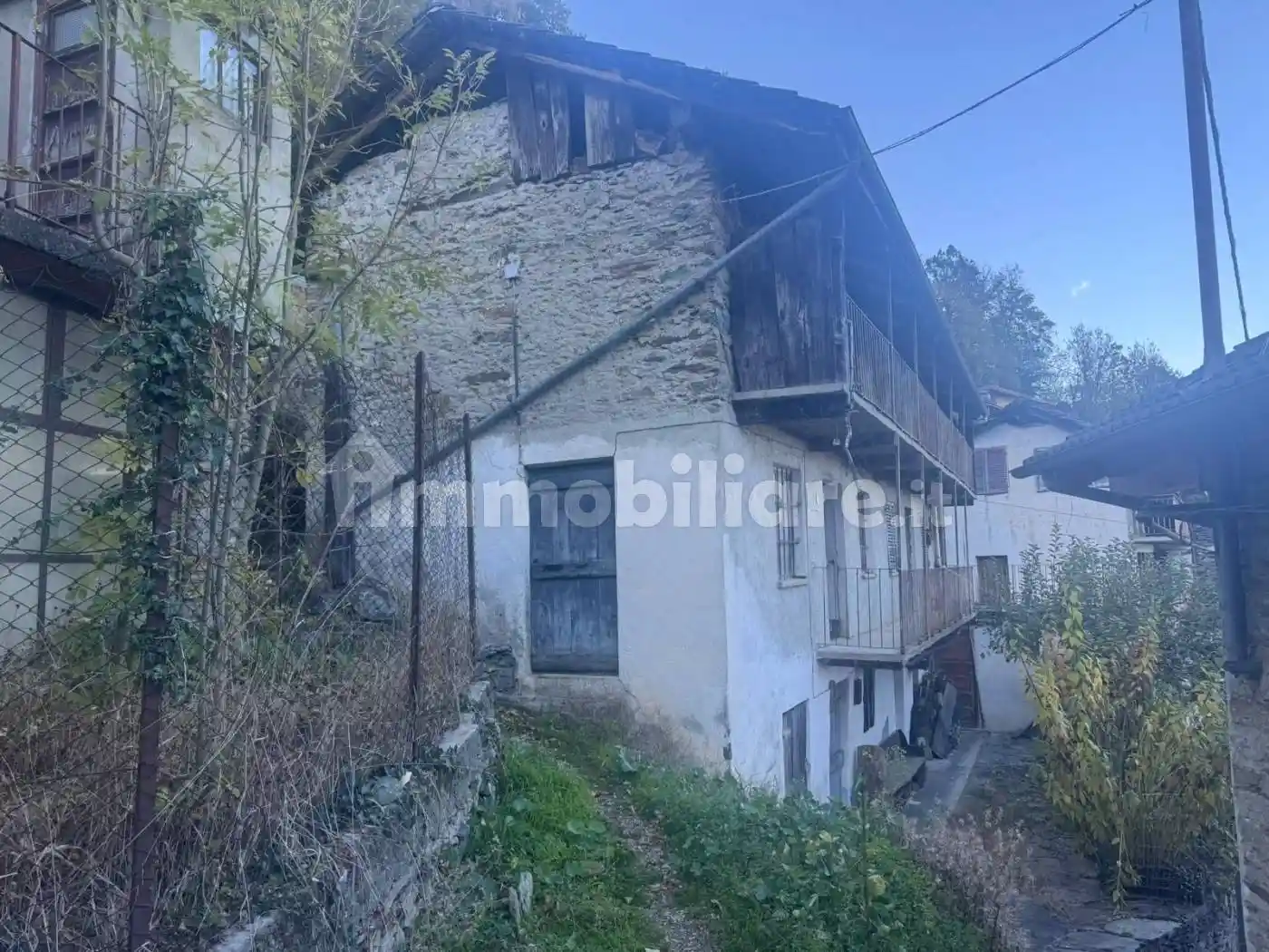 Rustico - Casale in vendita a Mezzenile