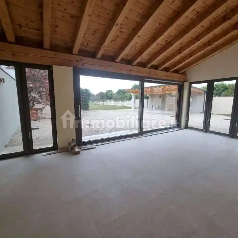 Villa unifamiliare via Capitelvecchio, Centro, Bassano del Grappa - foto 3