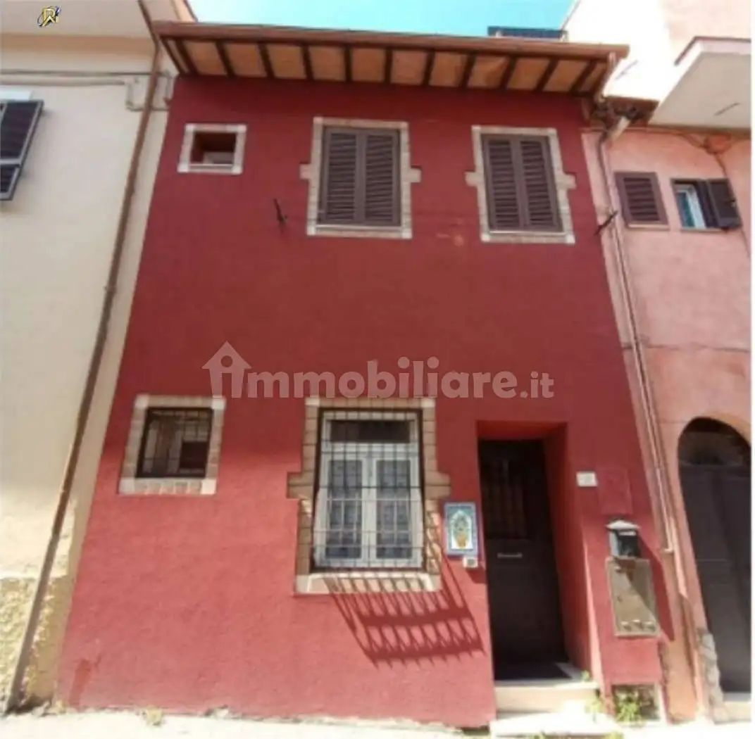 Appartamento all'asta via Fratelli Colagrossi, 29, Colonna - foto 4