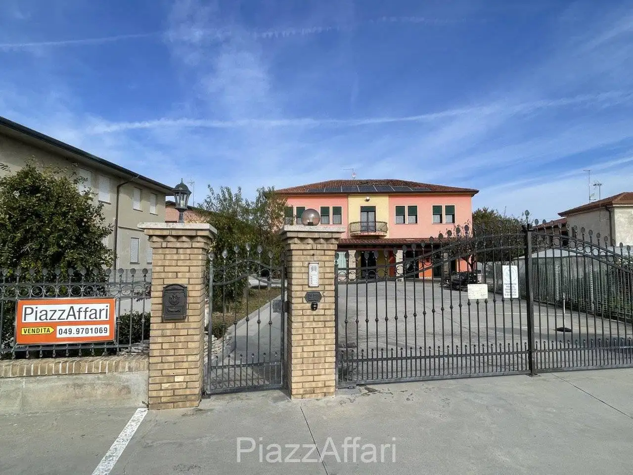 Villa in vendita a Correzzola