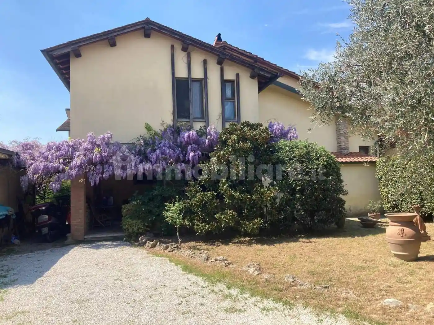 Villa in vendita a Massa e Cozzile