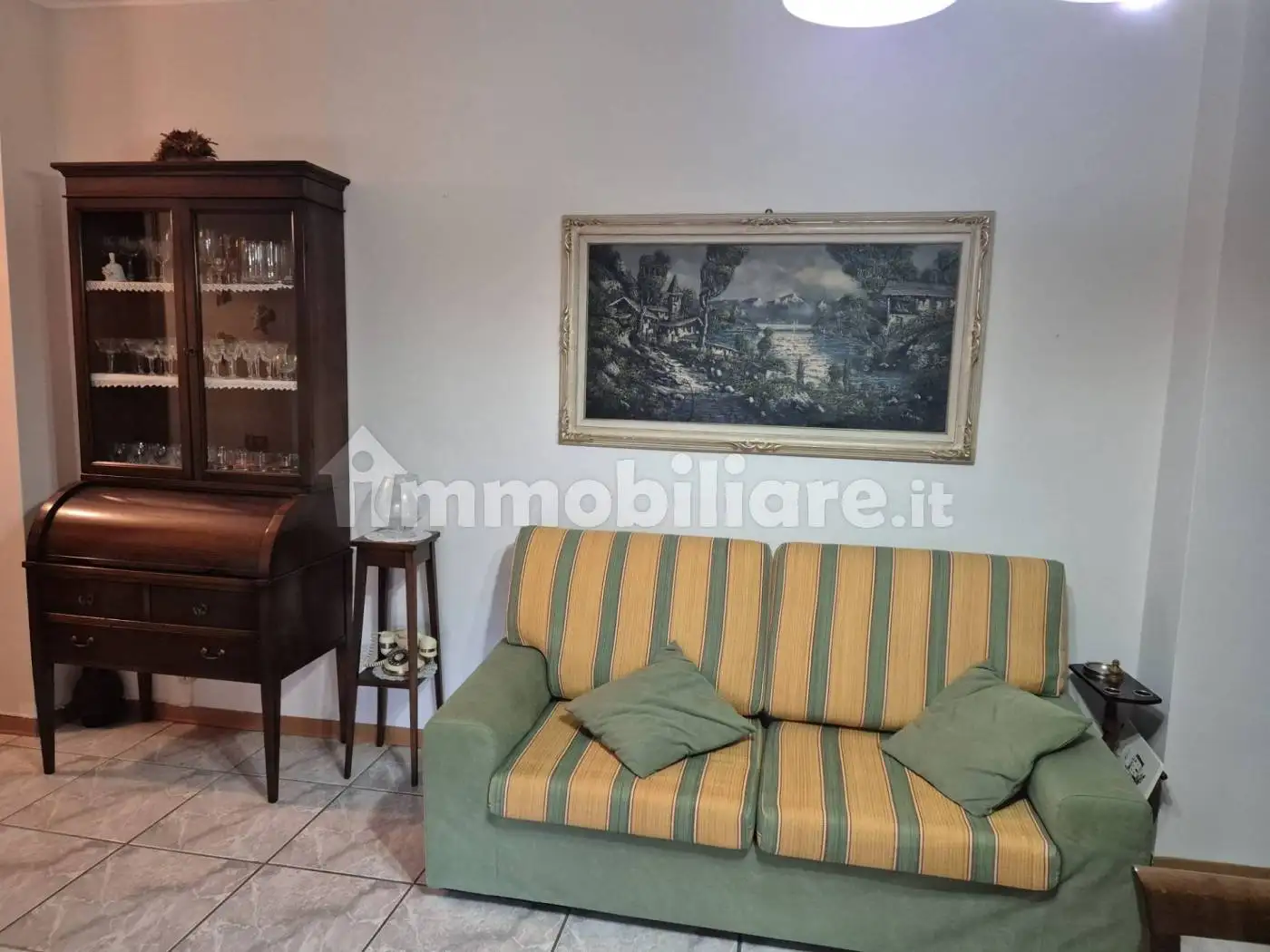 Trilocale ottimo stato, primo piano, Centro, Carpineti - foto 4