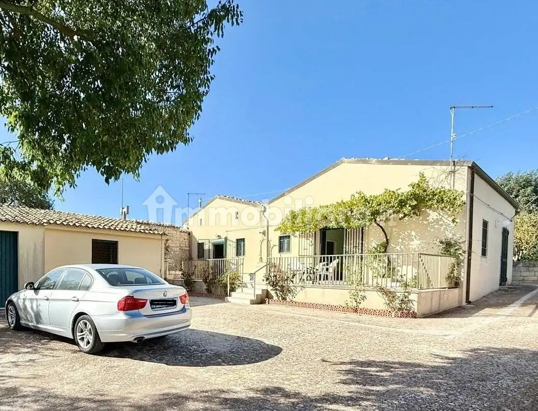 Villa in vendita a Ragusa