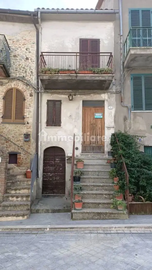 Casa indipendente in vendita a Fabro