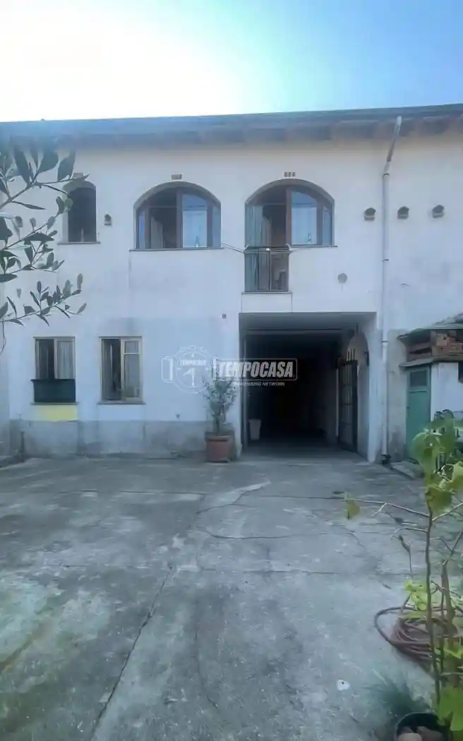 Casa indipendente in vendita a Desio