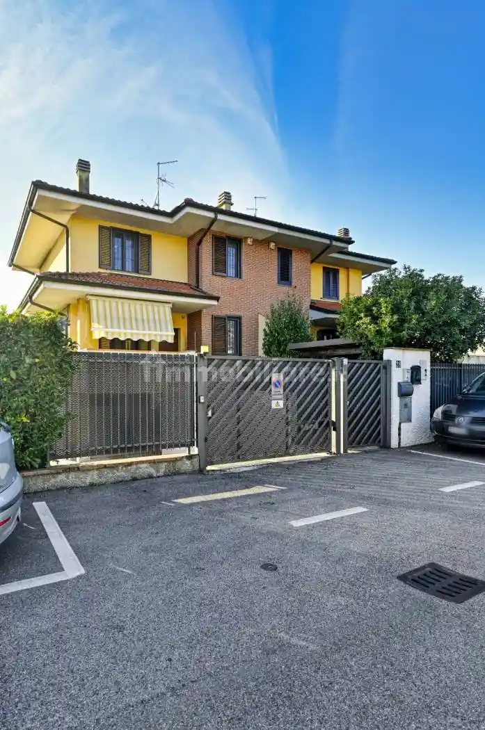 Villa bifamiliare via Antonio Gramsci 28, Centro, Colturano - foto 5