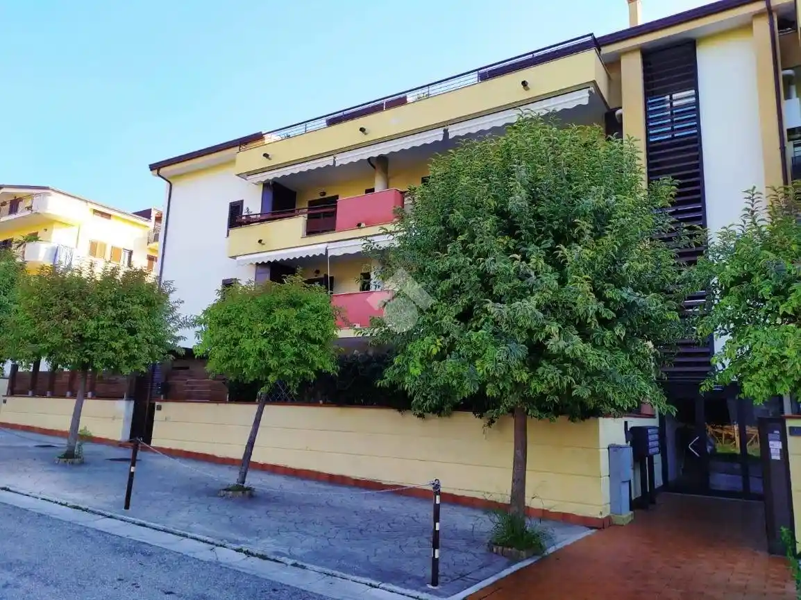 Quadrilocale via Lotti Leonilde 6, Mezzano, Caserta - foto 2