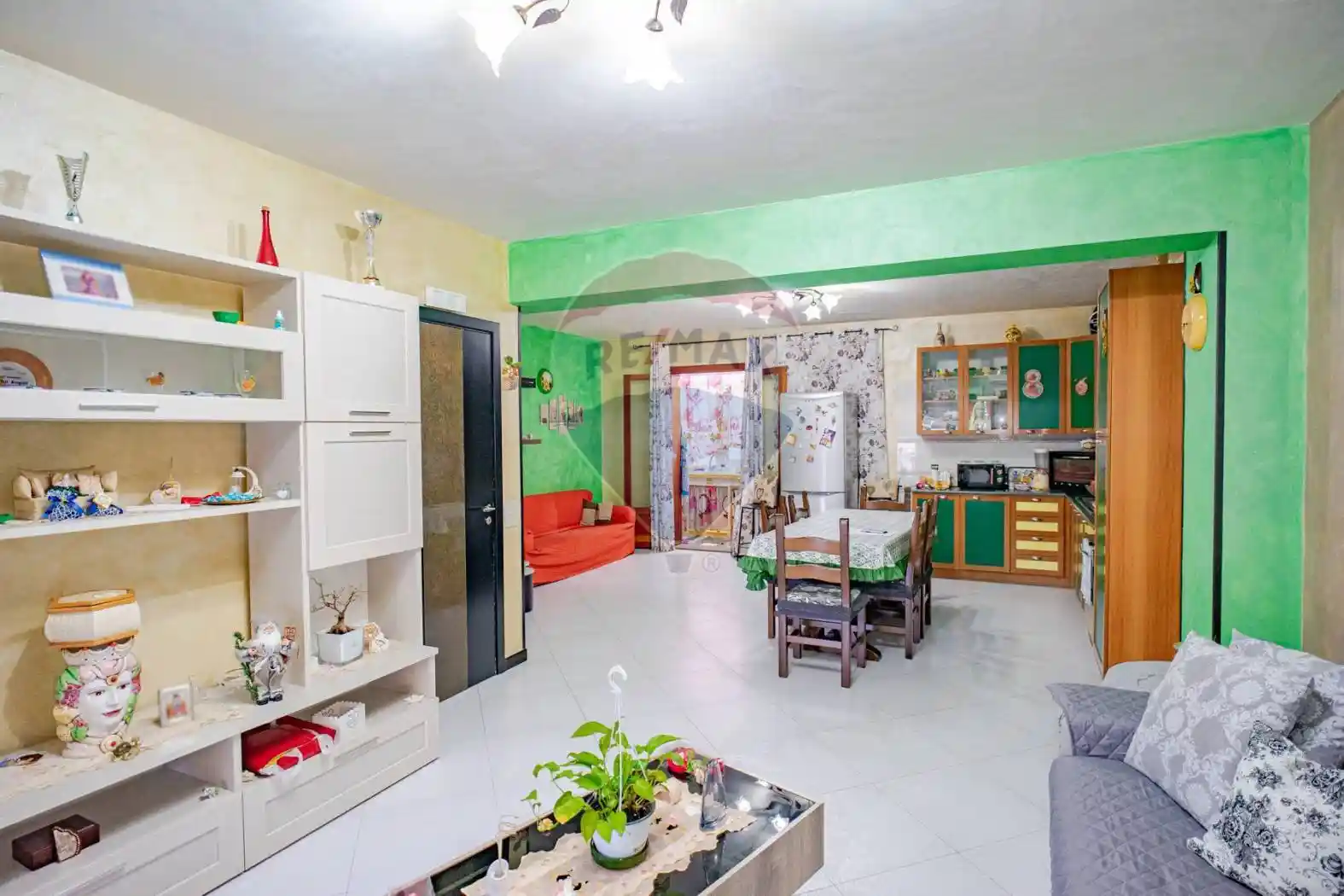 Appartamento in vendita a Aci Catena