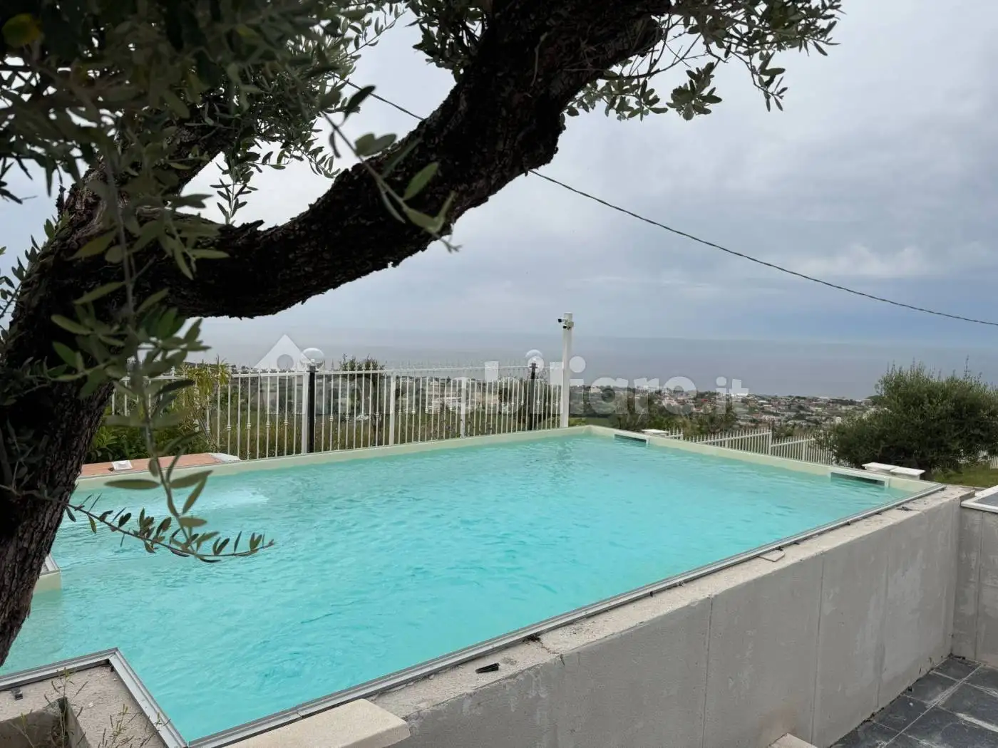 Villa in vendita a Mondragone