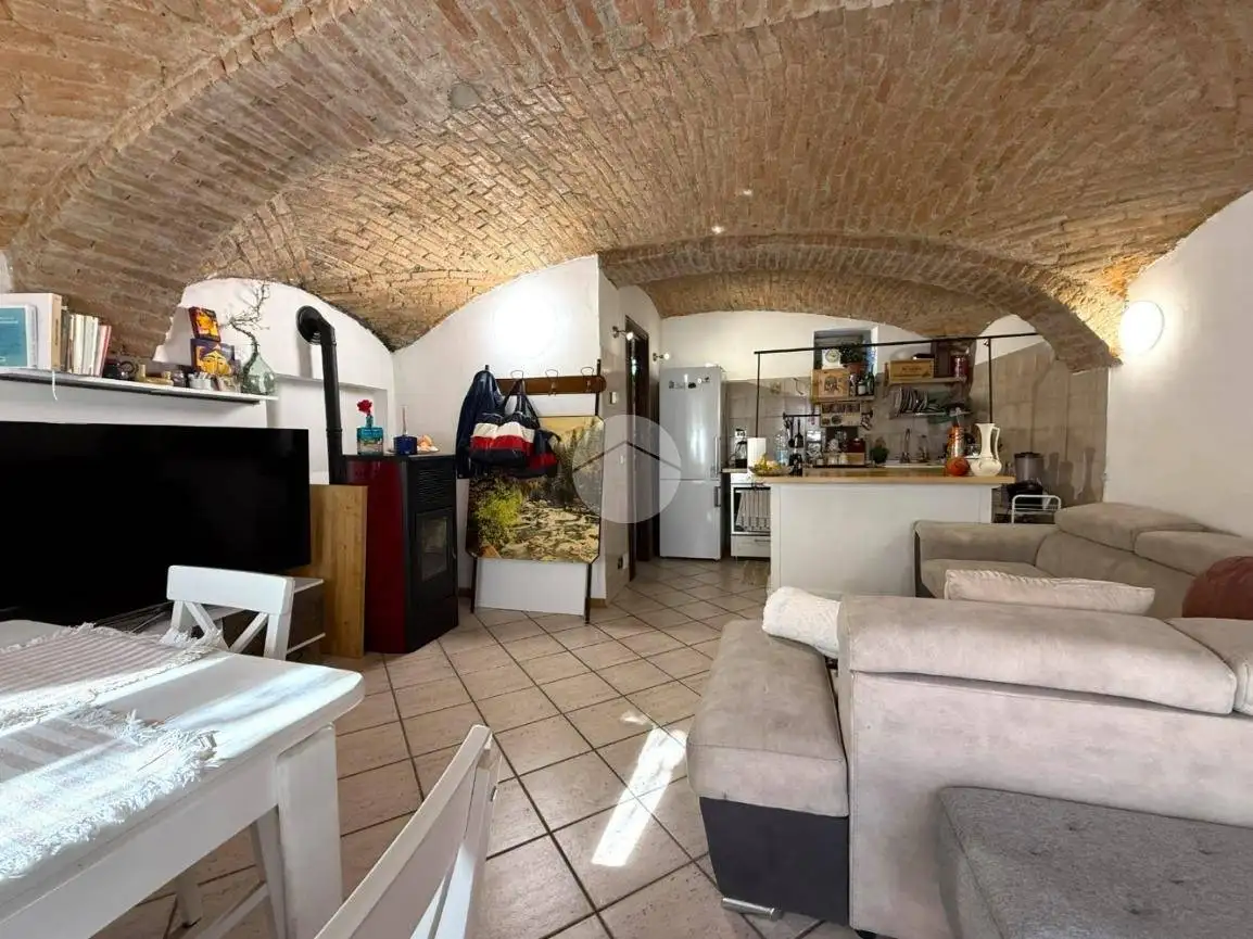 Casa indipendente in vendita a Bollengo