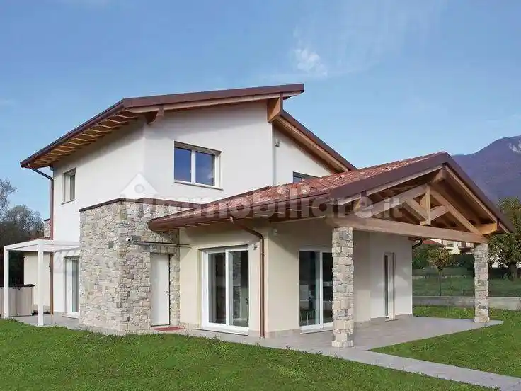 Villa in vendita a Carrara