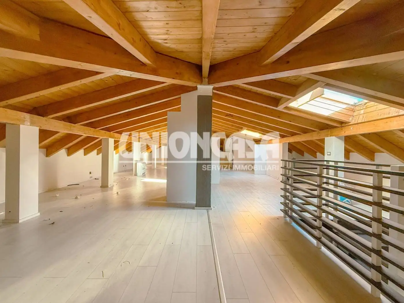 Appartamento in vendita a Fenegrò