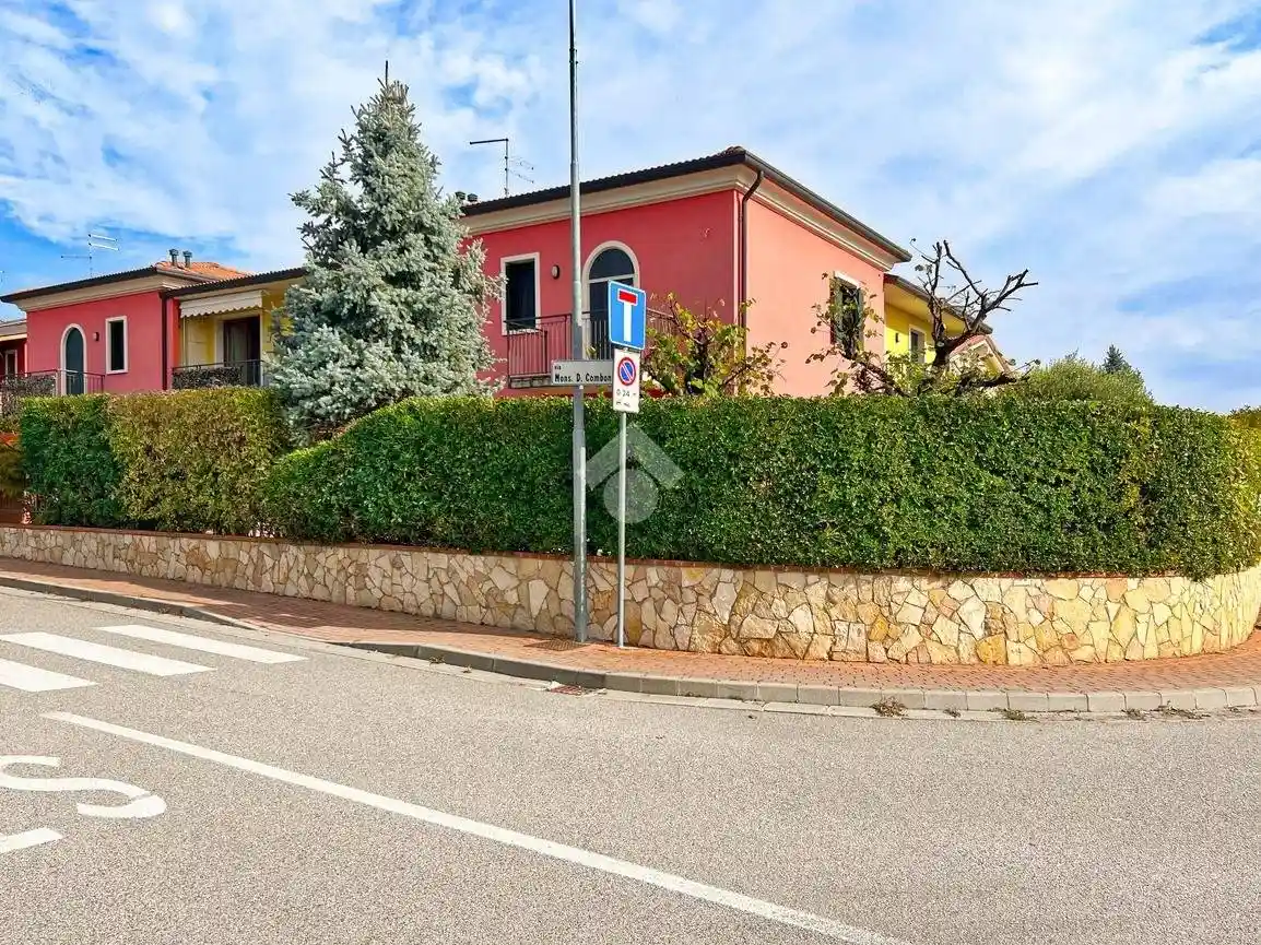 Trilocale via Monsignor Daniele Comboni 2, Caldiero - foto 2