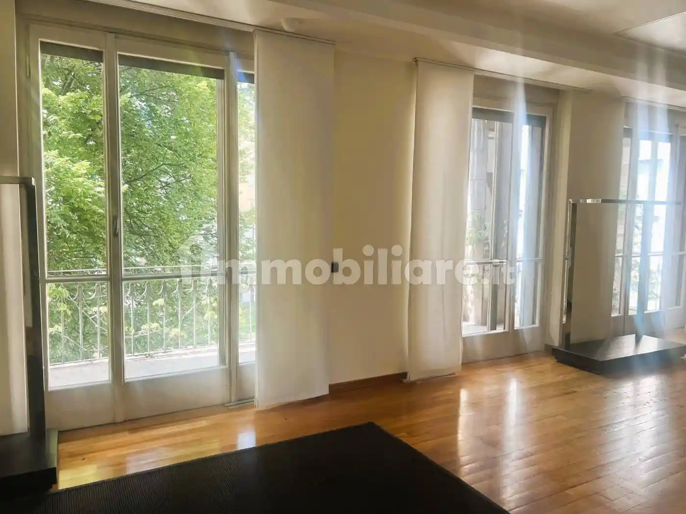 Appartamento via Uberto Visconti di Modrone, Palestro, Milano - foto 2