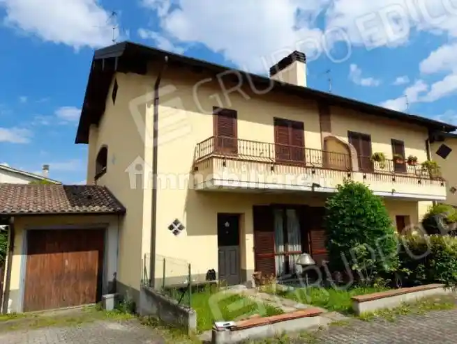 Villa in vendita a Castano Primo