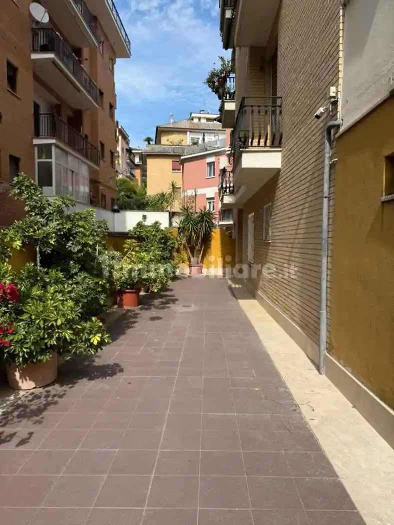 Bilocale via Gradoli, Tomba di Nerone, Roma - foto 2