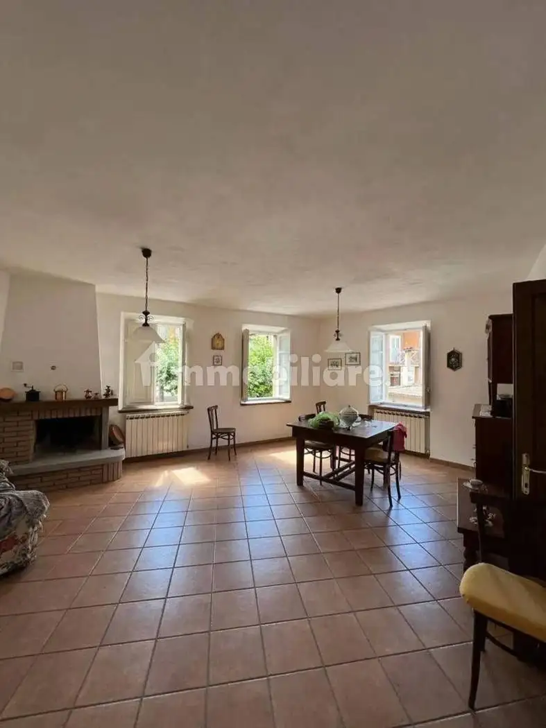 Villa in vendita a Villa Collemandina