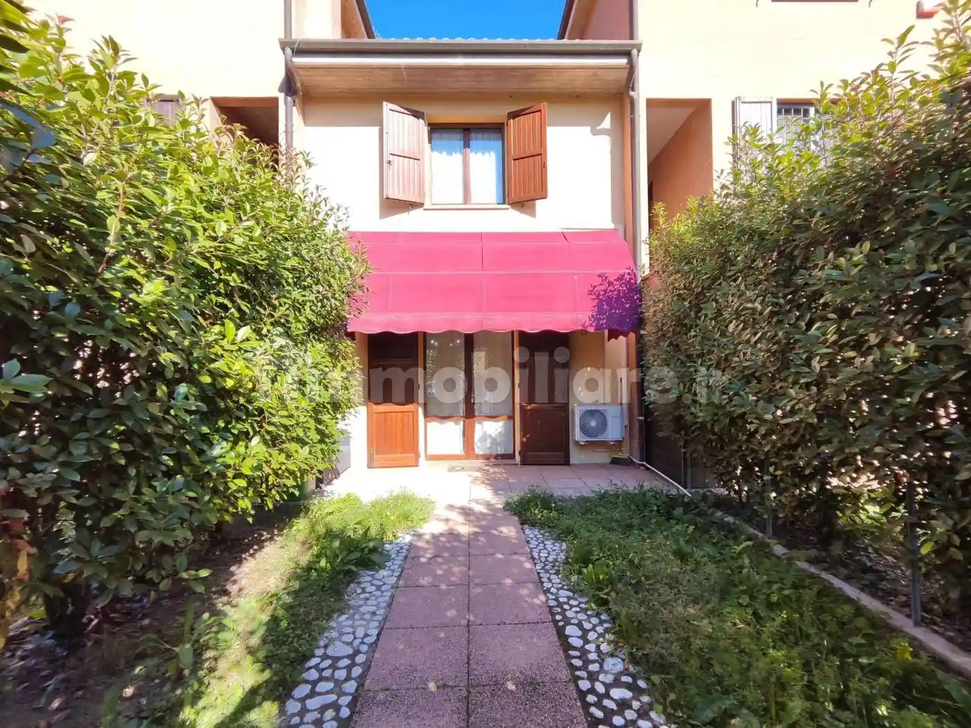 Casa indipendente in vendita a Terre del Reno