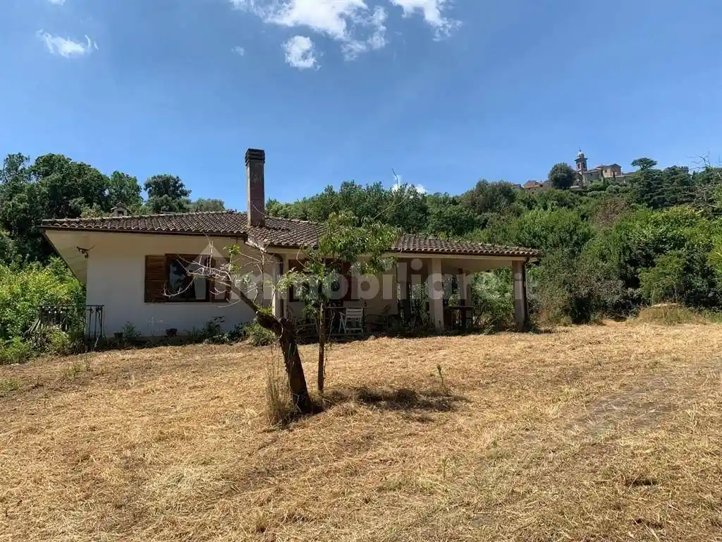 Villa in vendita a Bracciano