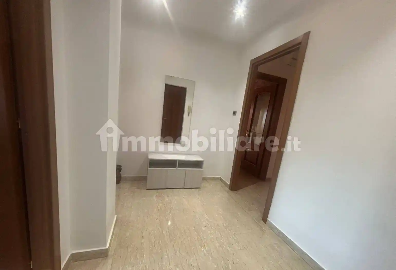 Quadrilocale via Enrico Tazzoli 37, Ospedale, Caserta - foto 4