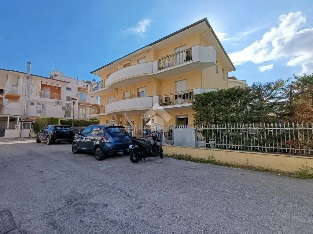 Appartamento in vendita a Pineto