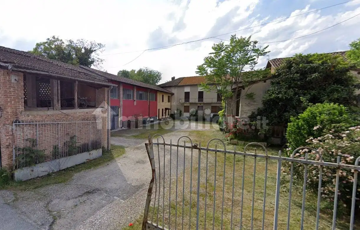 Casa indipendente in asta a Borgo Priolo