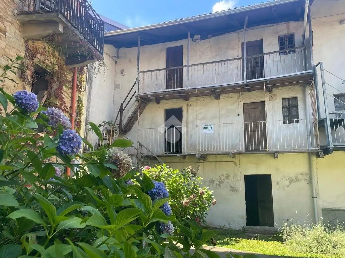 Rustico - Casale in vendita a Casapinta
