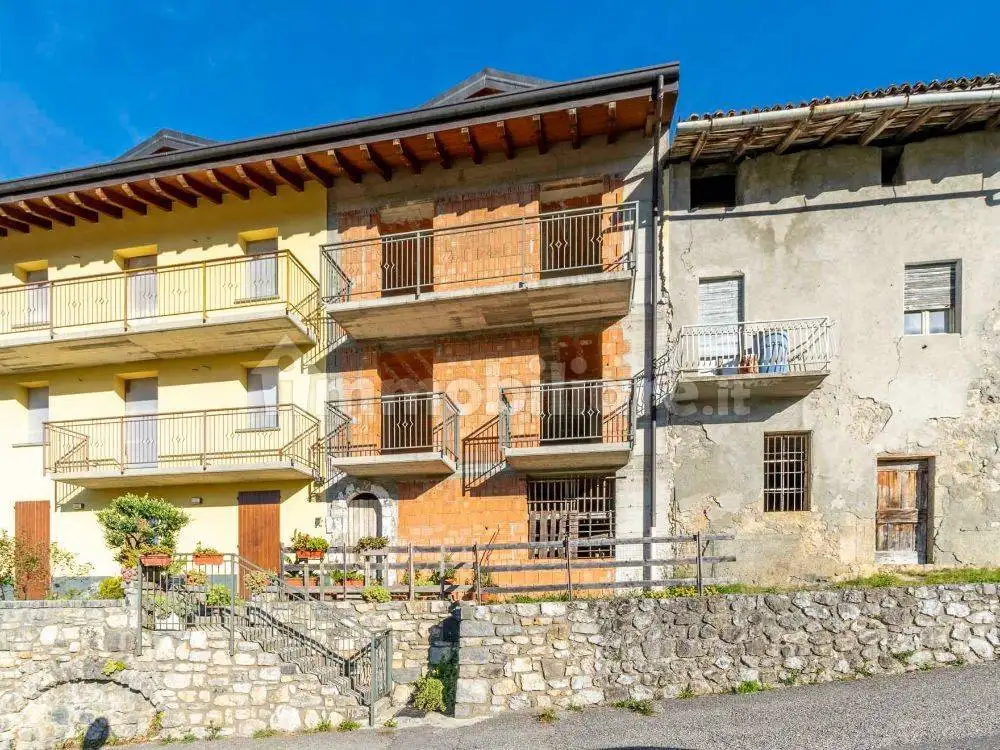 Rustico - Casale in vendita a Bracca