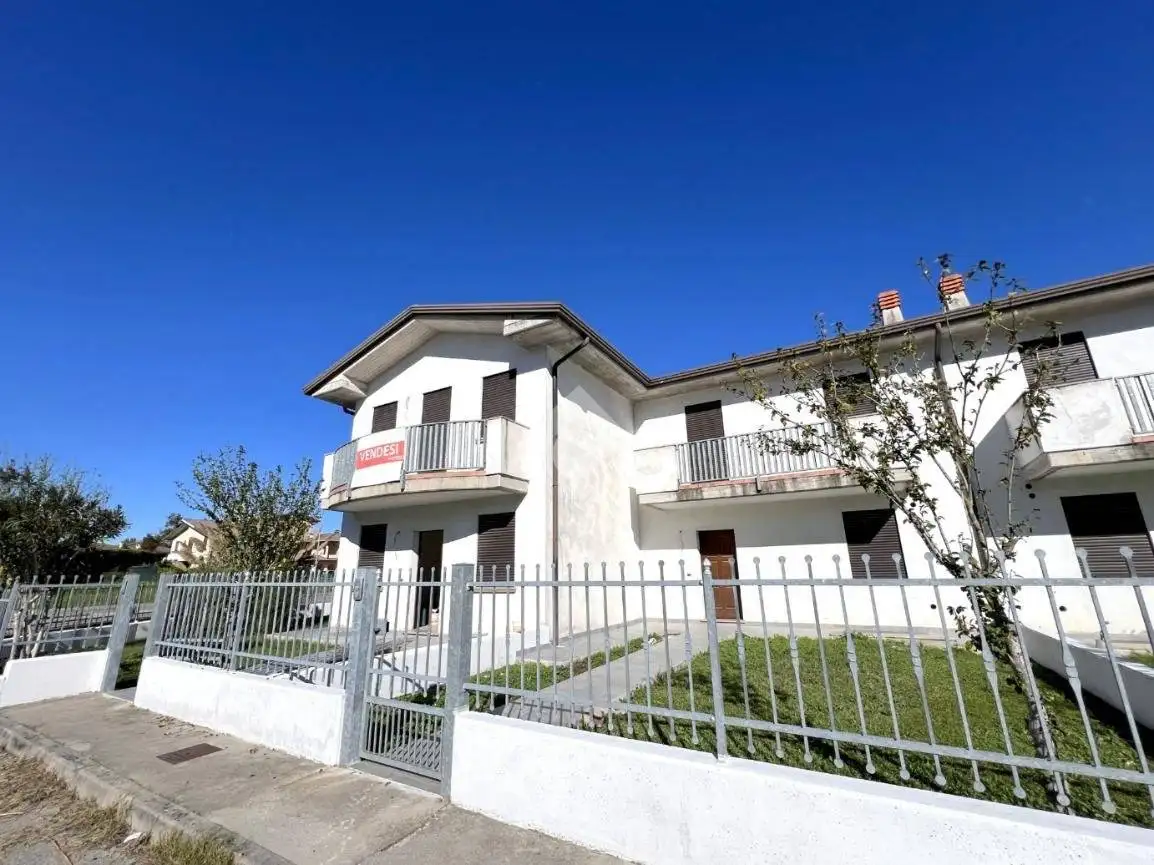 Villa a schiera via Marino Parenti, Asola - foto 2