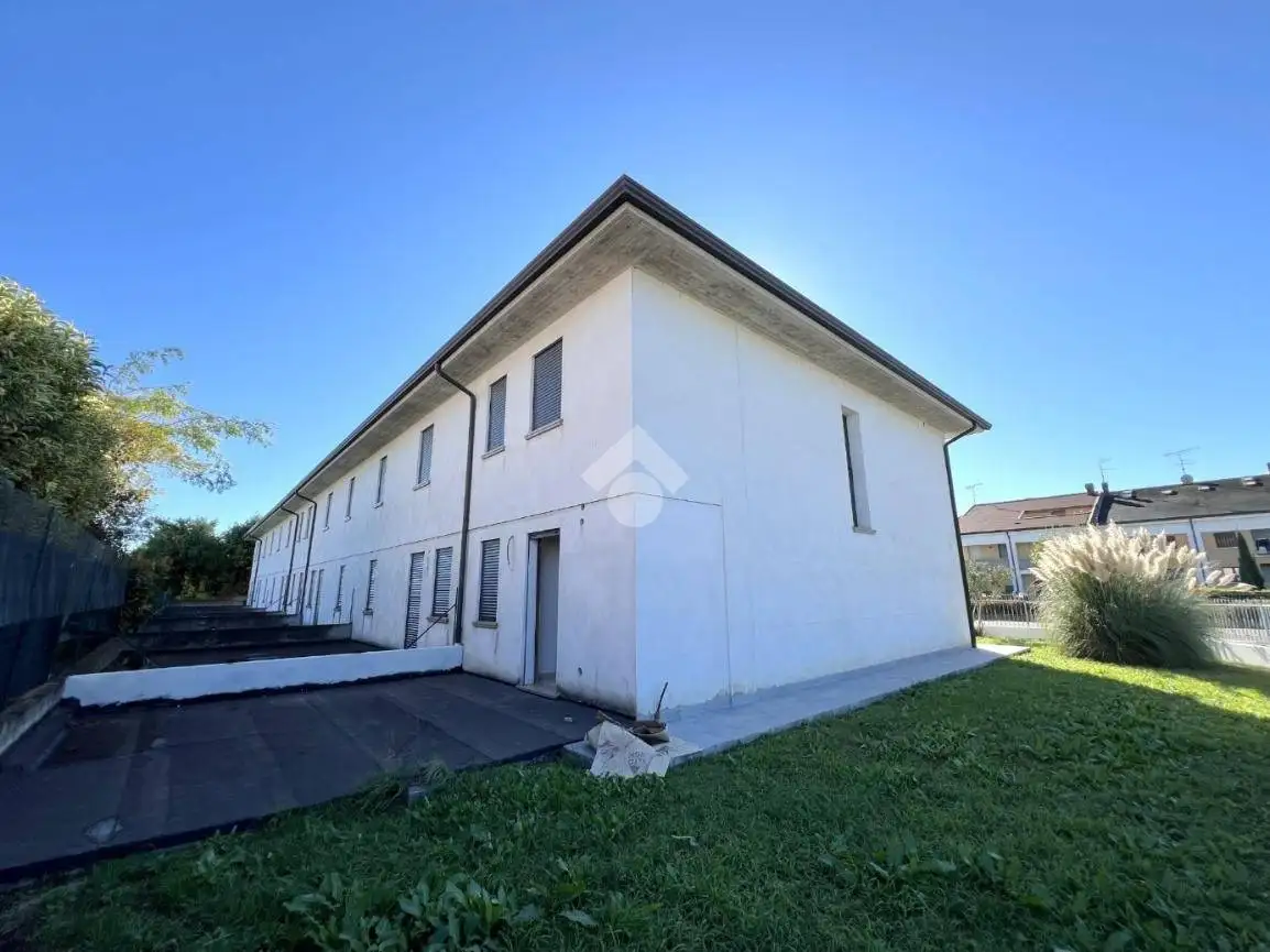 Villa a schiera via Marino Parenti, Asola - foto 3