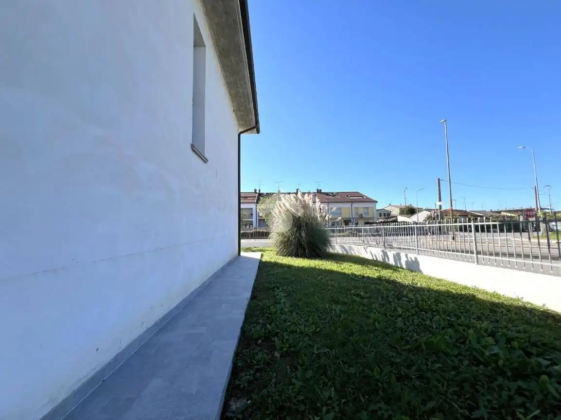 Villa a schiera via Marino Parenti, Asola - foto 4