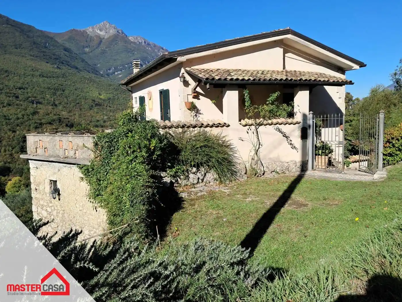 Villa unifamiliare, ottimo stato, 156 m², Balsorano - foto 2