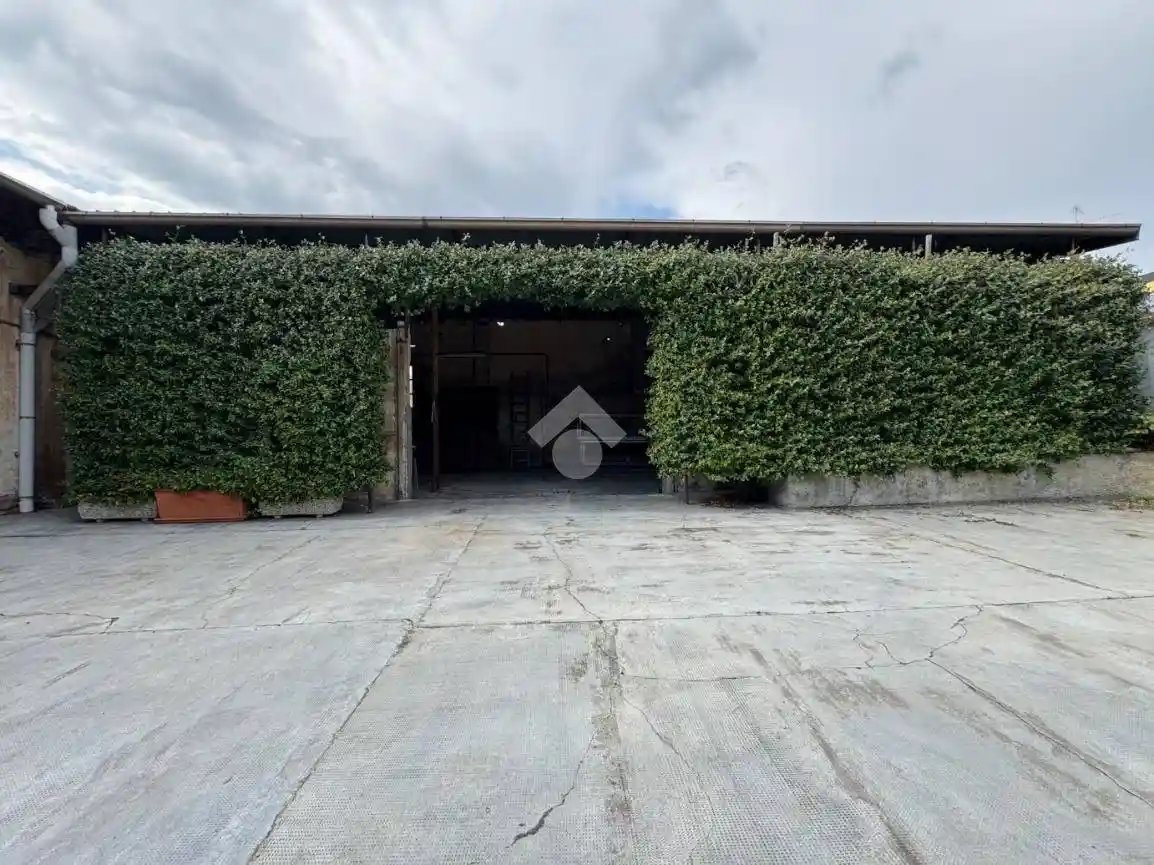 Rustico - Casale in vendita a Galliate