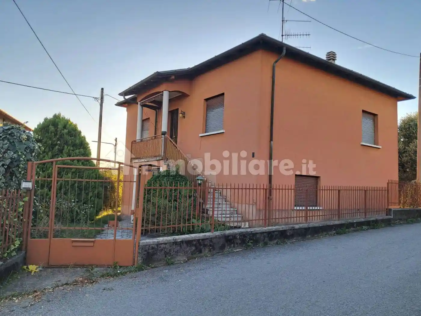 Villa bifamiliare, buono stato, 220 m², Bobbiate - Schiranna, Varese - foto 4