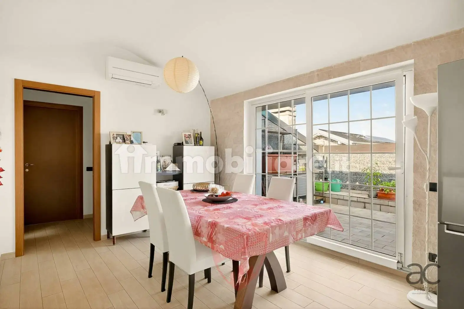 Appartamento in vendita a Usmate Velate