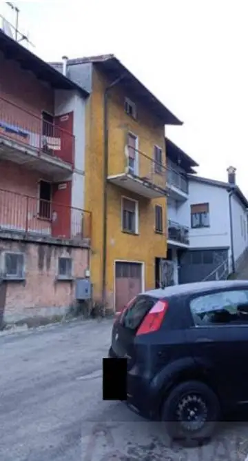 Villetta a schiera in asta a Rogolo