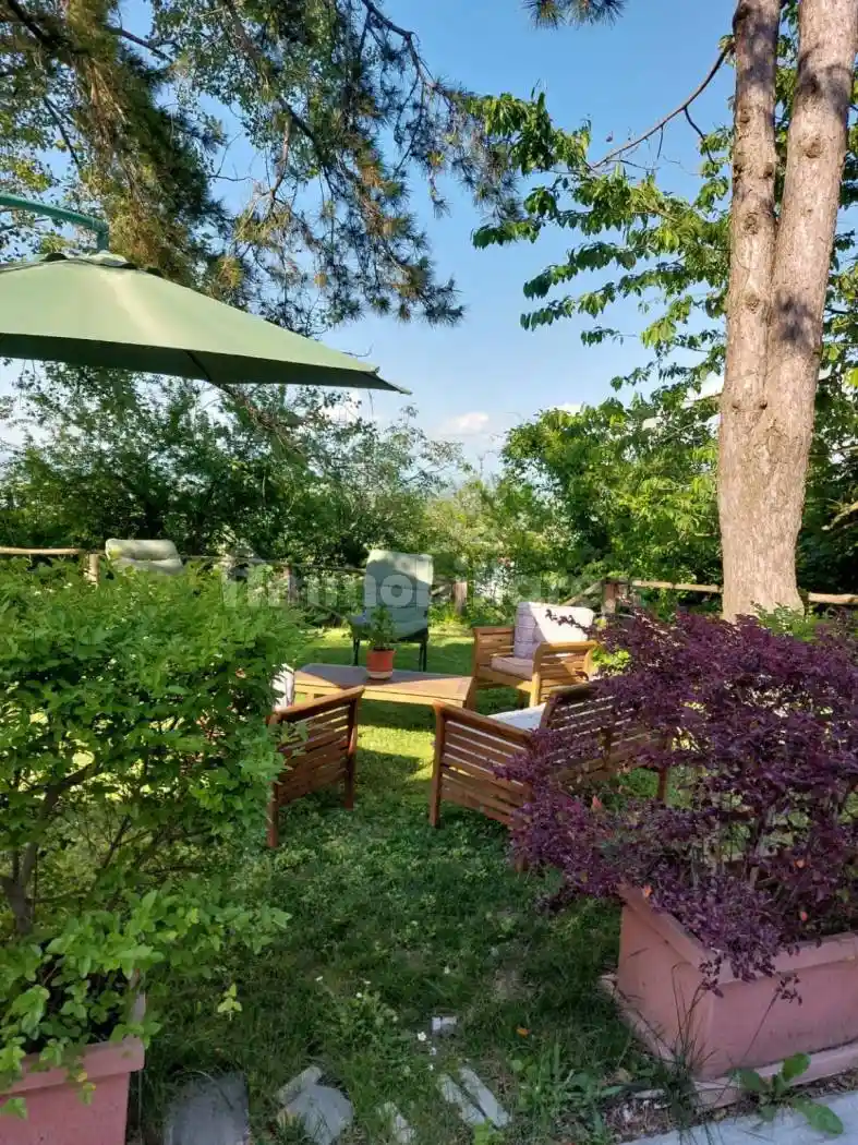 Villa in vendita a Traversetolo