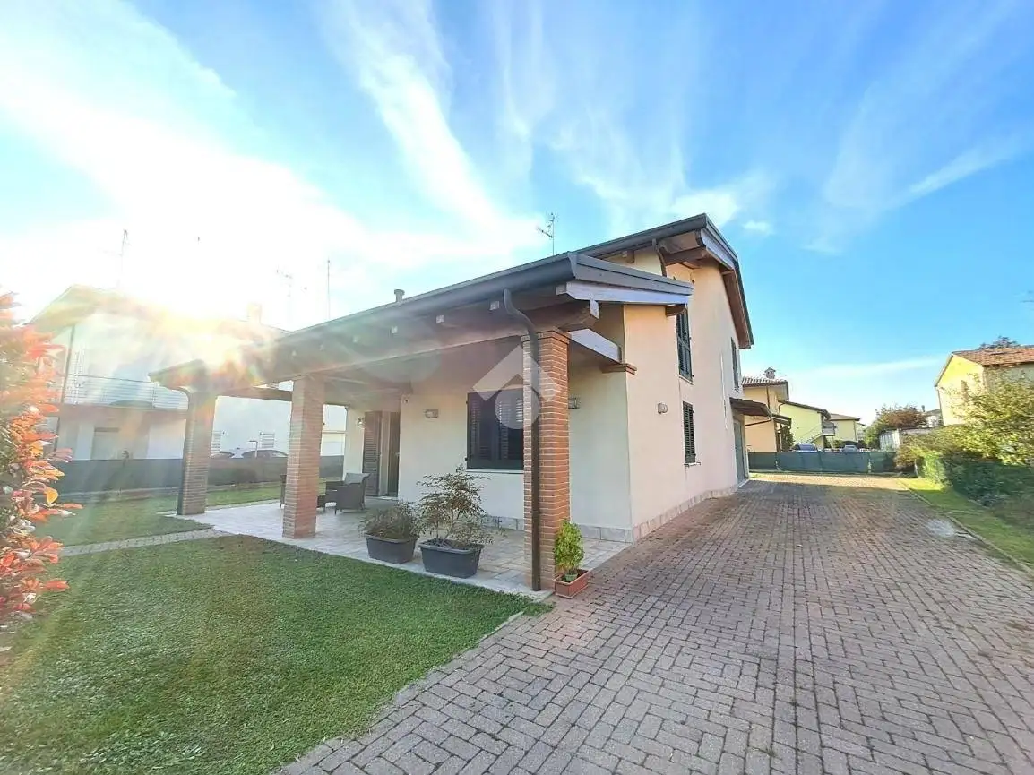 Villa in vendita a Alfonsine