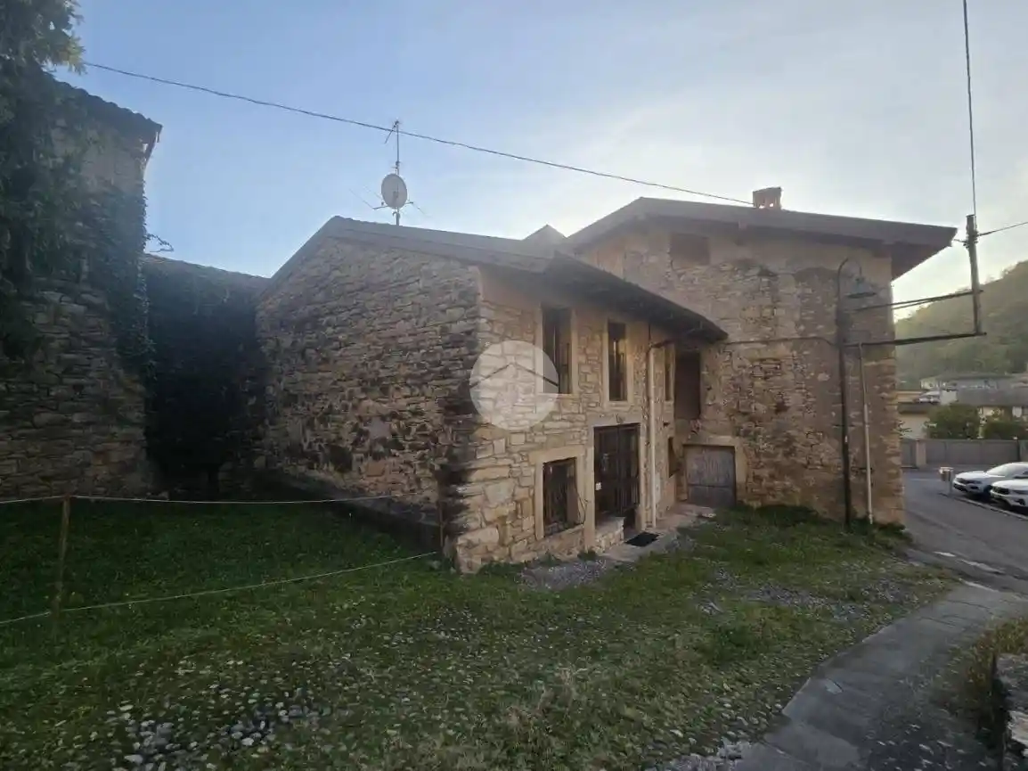 Terratetto plurifamiliare piazza pozzuoli 1, Centro, Bagnatica - foto 3