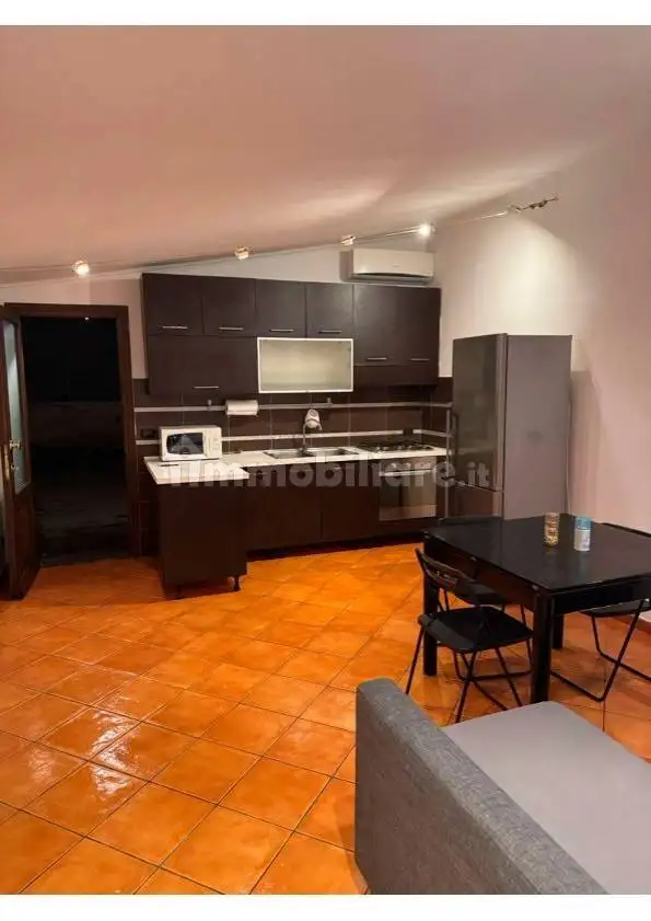 Terratetto unifamiliare 60 m², ottimo stato, Centro, Anguillara Sabazia - foto 5