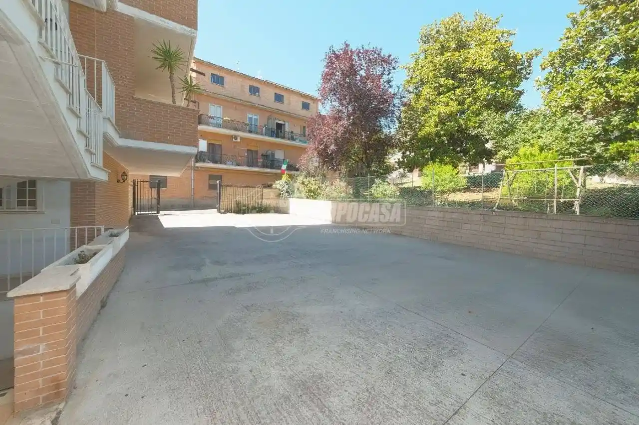 Appartamento in vendita a Campagnano di Roma