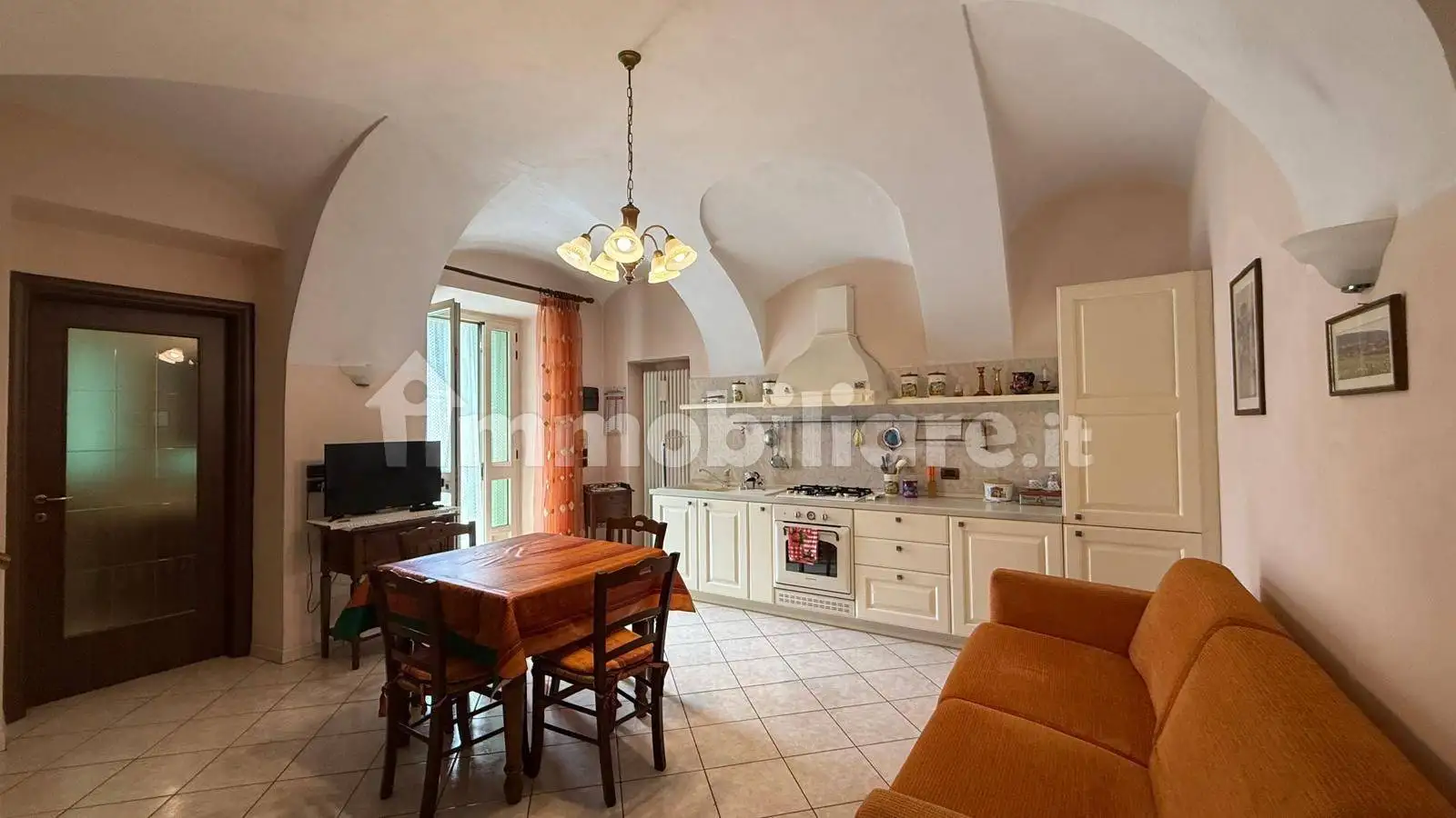 Casa indipendente in vendita a Piverone