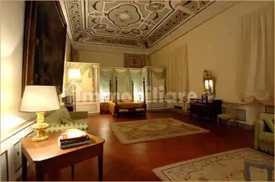 Palazzo - Edificio in vendita a Padova